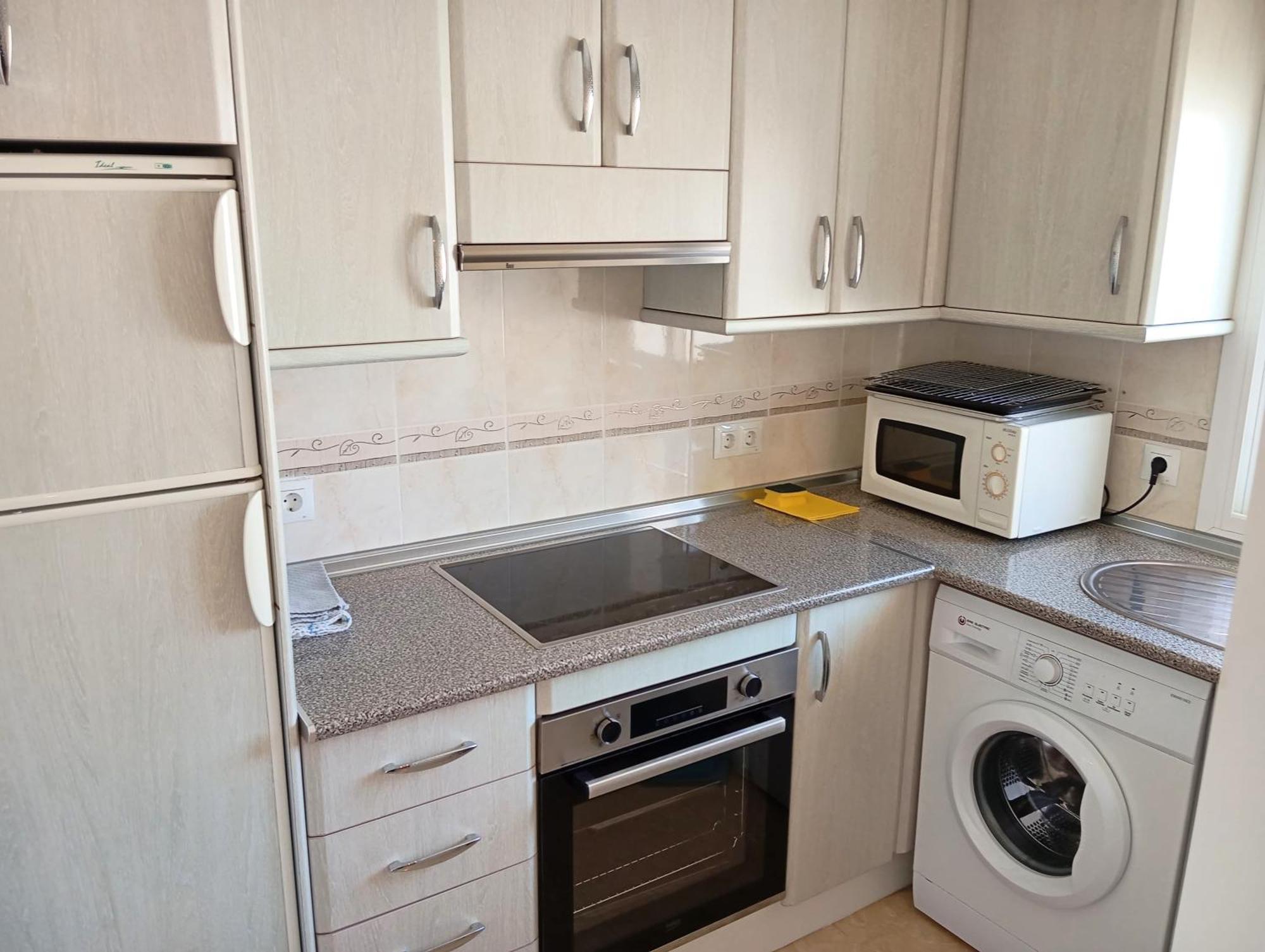Charming 2 Bed Prealsa *